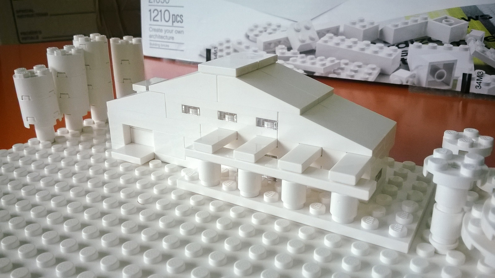 2 years LEGO Architecture BRICK ARCHITECT