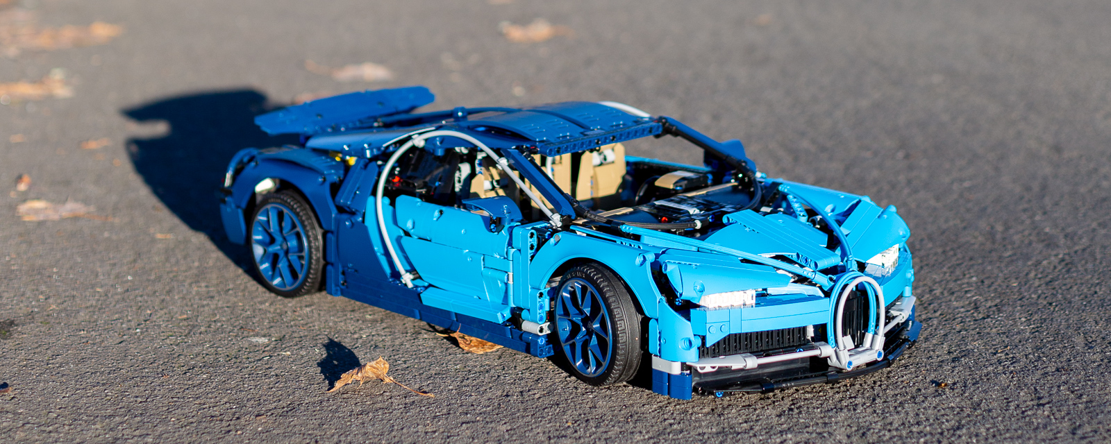 Review: #42083 Bugatti Chiron -