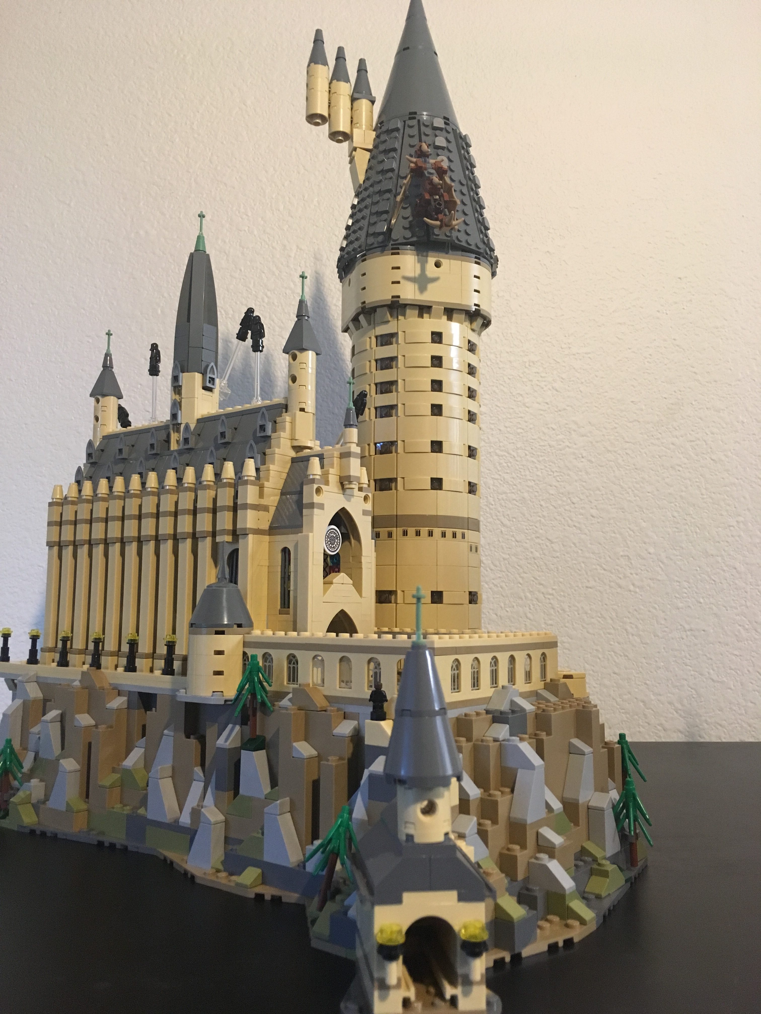 LEGO Harry Potter Hogwarts Castle 2018 full review! 71043 