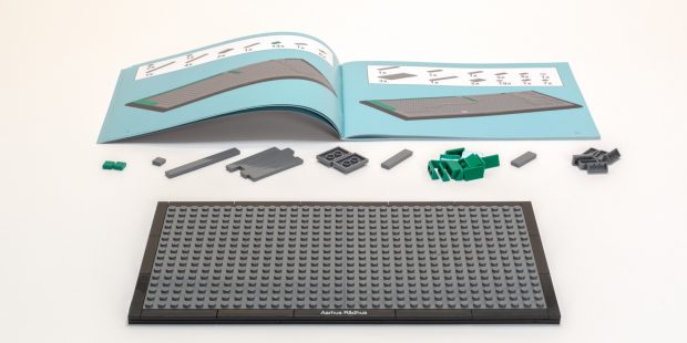 A lot of pieces are added on each step.