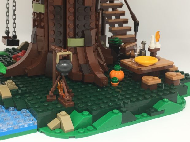#21318 IDEAS Tree house picnic