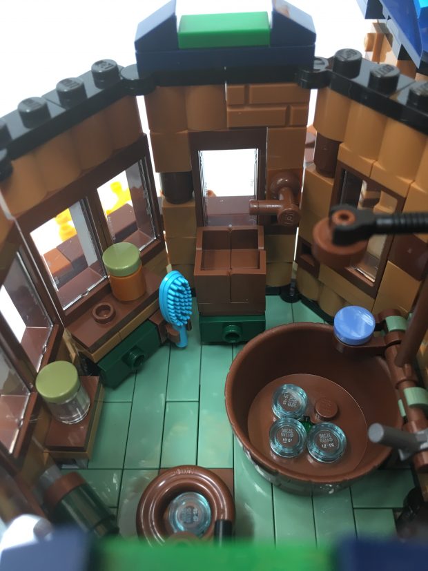 #21318 IDEAS Tree house bathroom