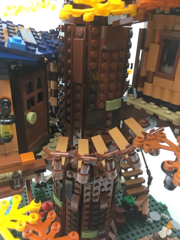 #21318 IDEAS Treehouse picnic