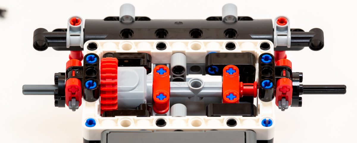 Assembly containing the differential.