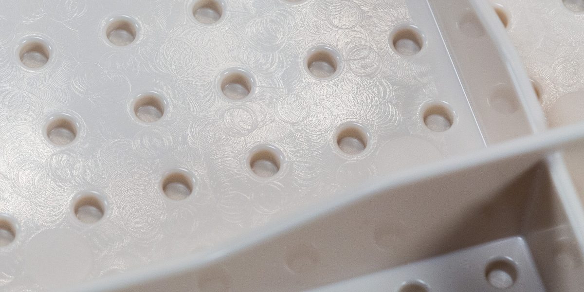 Tooling marks clearly visible on the underside of the lids.