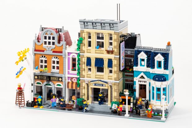 I think this is the most aesthetically pleasing combination of Bookshop and Police Station sets.