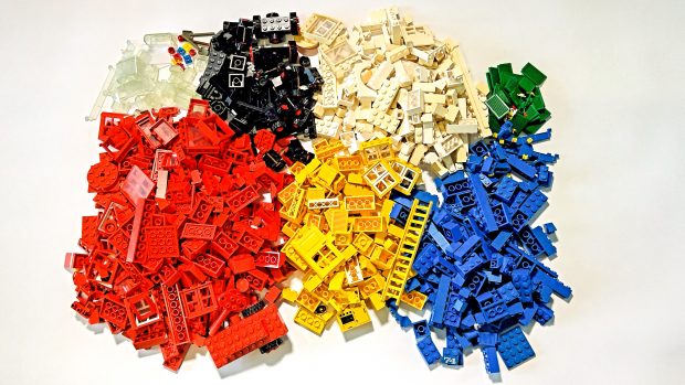 The simpler color palette of the 1980s LEGO sets that I grew up with.