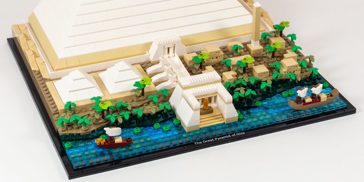Detail photo of the buildings in front of the Great Pyramid.
