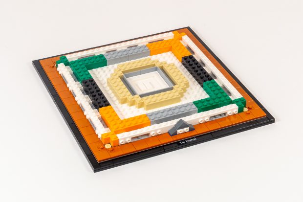 End of Stage 2 reveals color-coded corners.