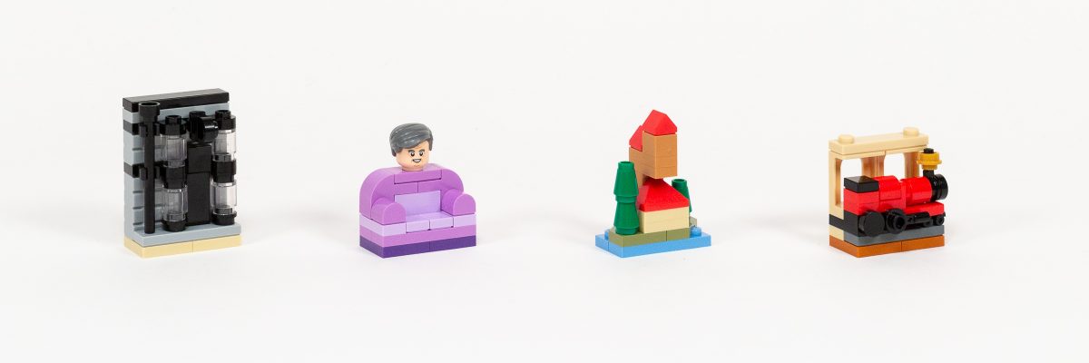 Four mini-builds in 2022 LEGO Harry Potter Advent Calendar.