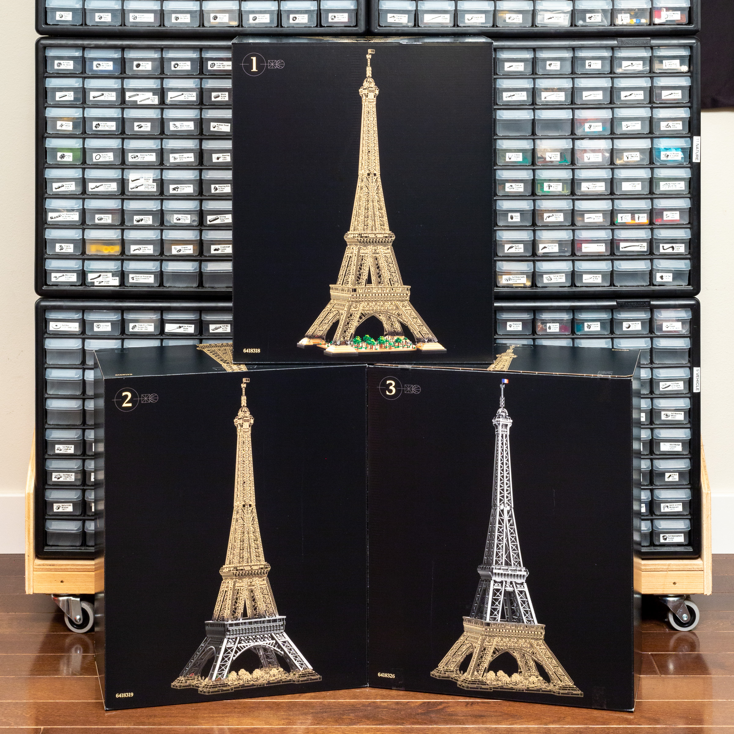 How tall is the LEGO Eiffel Tower: A photo series - Jay's Brick Blog