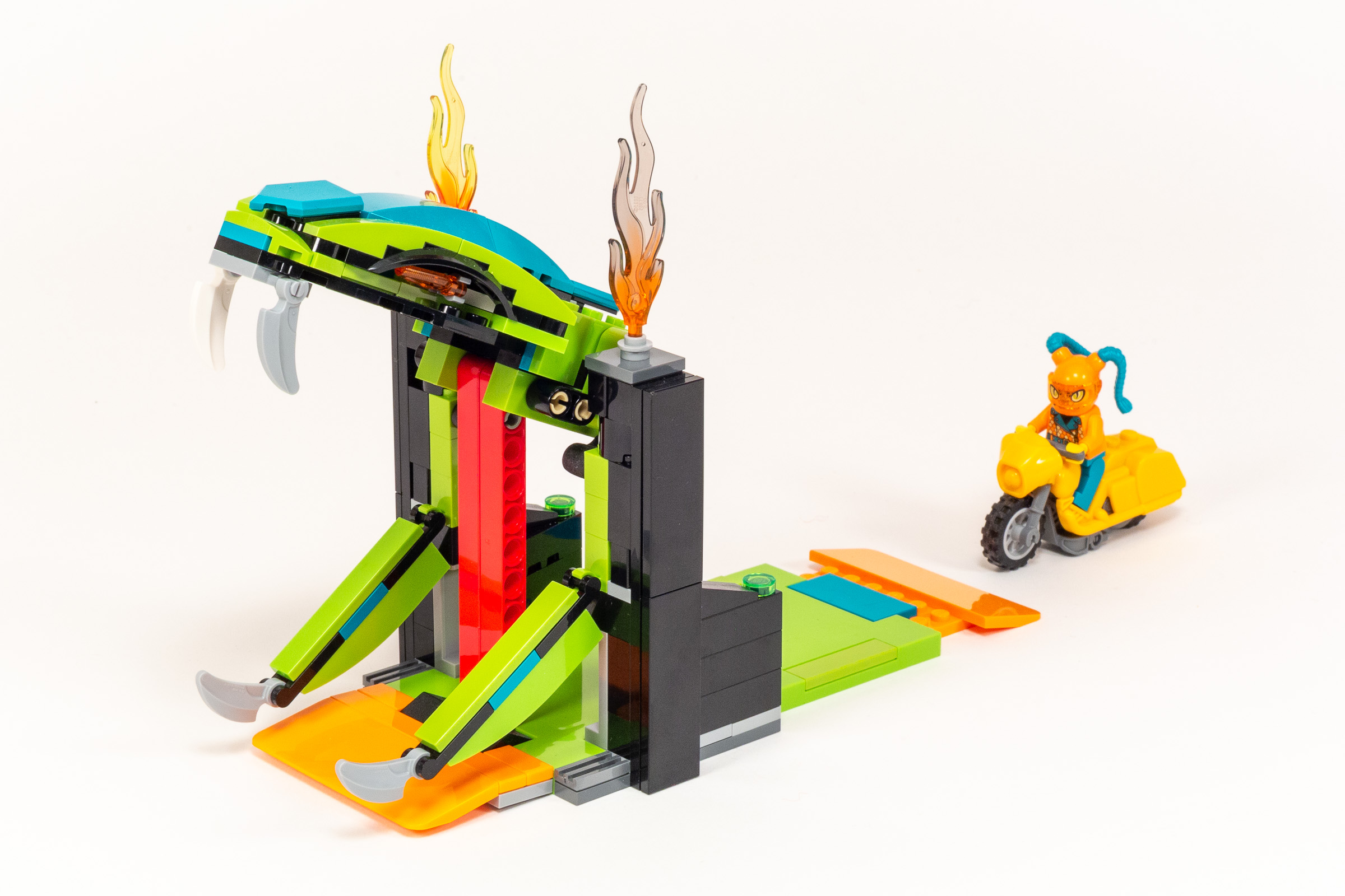 LEGO City Stuntz 60339 Arena delle Acrobazie, Monster Truck, Moto