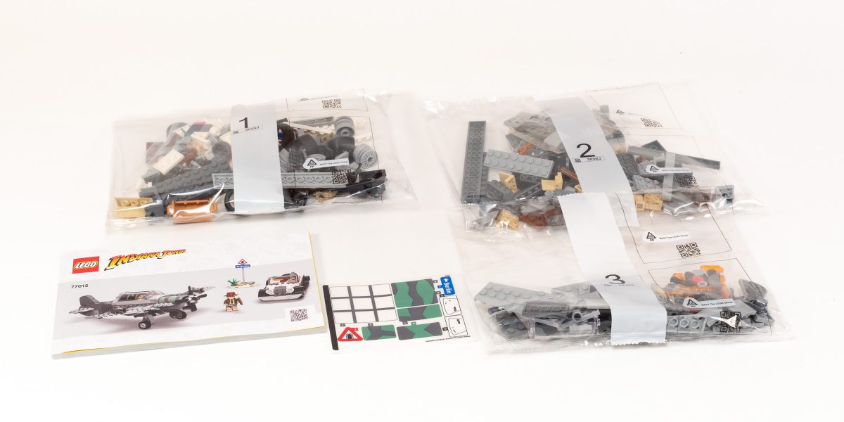 #77012 Fighter Plane Chase contains three numbered stages.