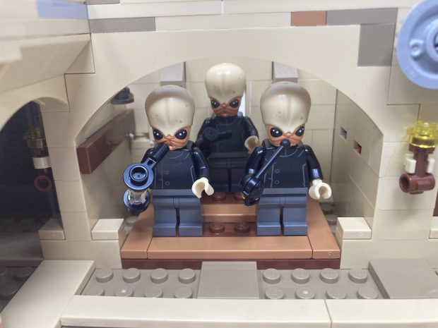 This set is missing a few band members but those included capture the essence of the band well.