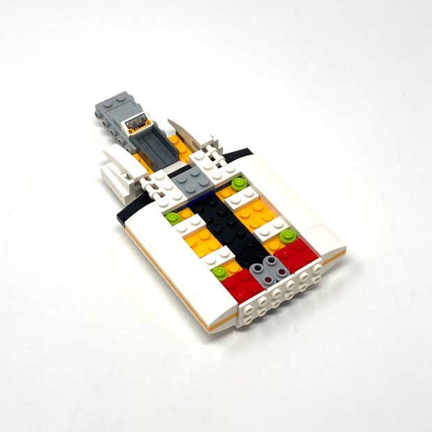 Bright colors makes it easy to see what you are building.