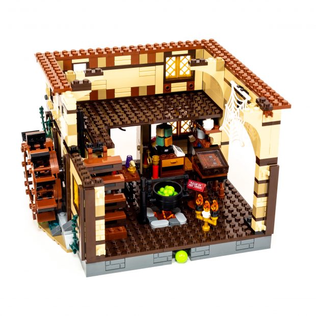 We start building the second floor in Bag 6.