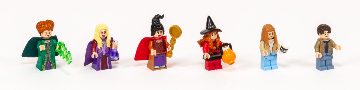 The six minifigures are one of the highlights from this set.