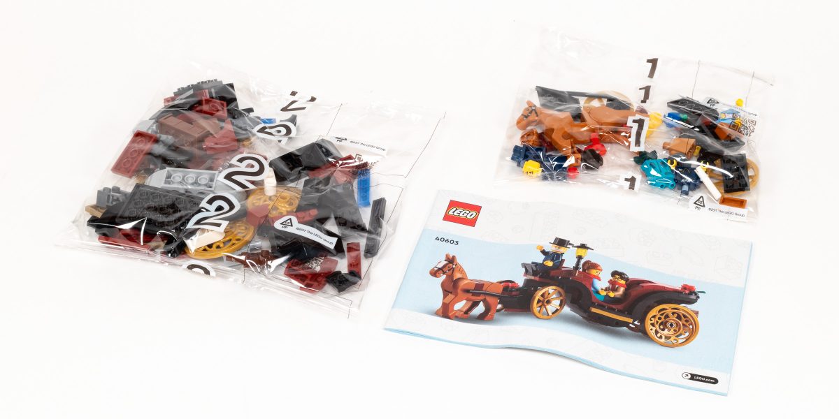 #40603 Wintertime Carriage Ride contains two numbered bags and a small instruction booklet.