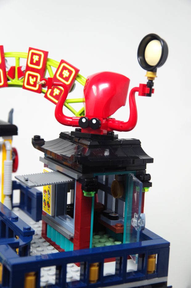 The octopus is my favorite rooftop animal build of the series.