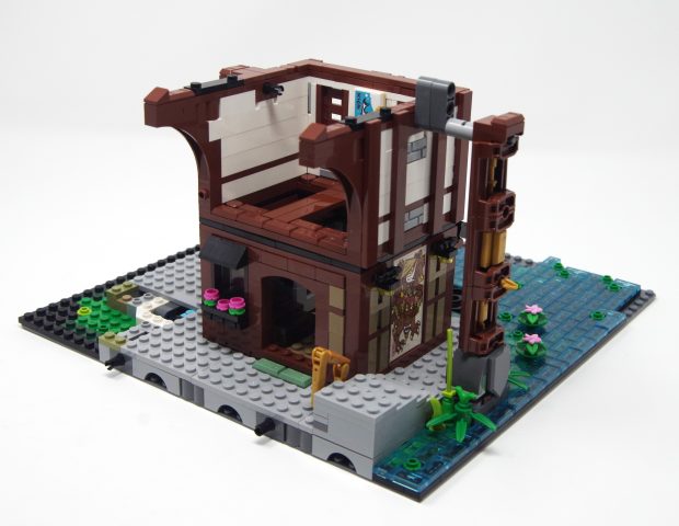 The same slide in technique shell is built up on the second level.