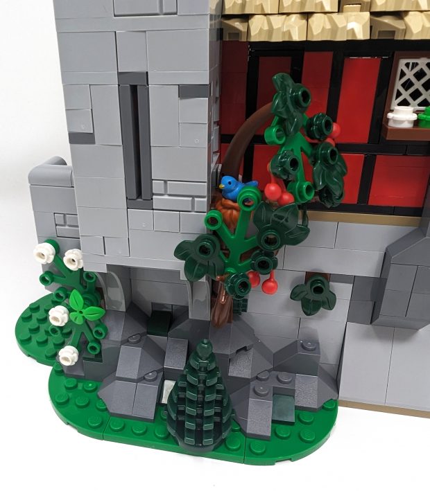 Using a beard for a nest is creative piece usage.