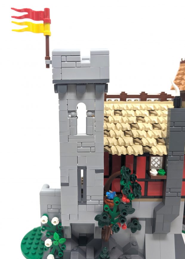 The towers' design mirrors techniques used in previous sets.