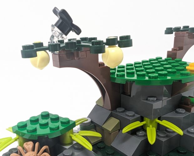 A new fruit piece is included in this set, these closely resemble mangos.