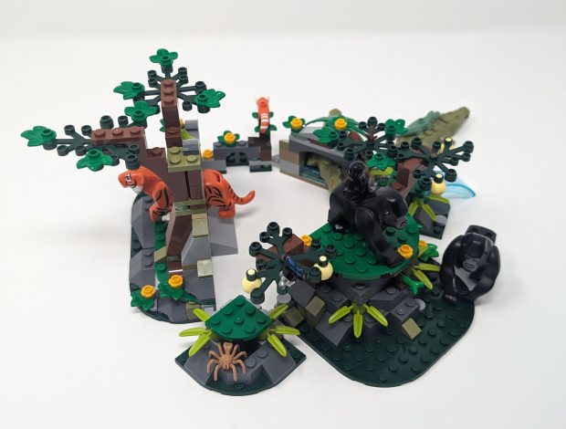 The habitats can be connected in a variety of different ways.