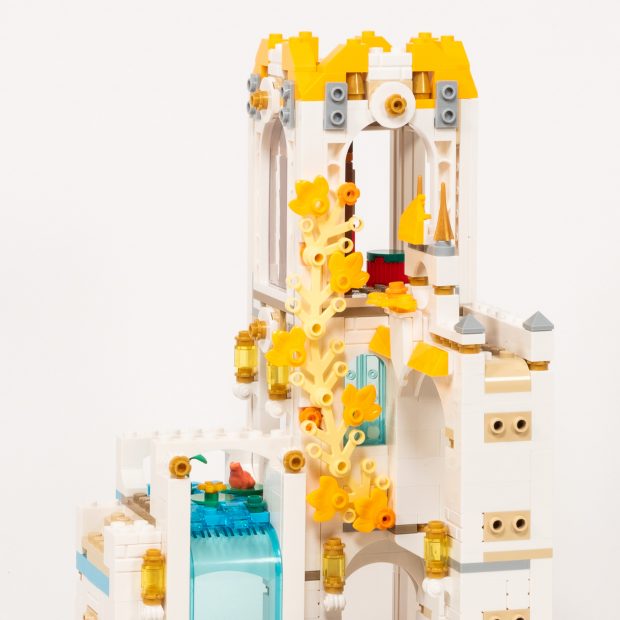 Adding a 'cool yellow' vine in bag 9.