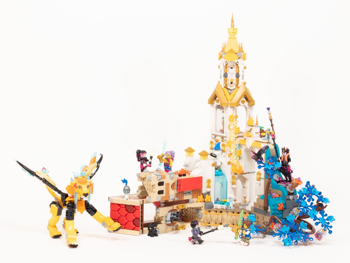 Complete model brought to life with Minifigures.