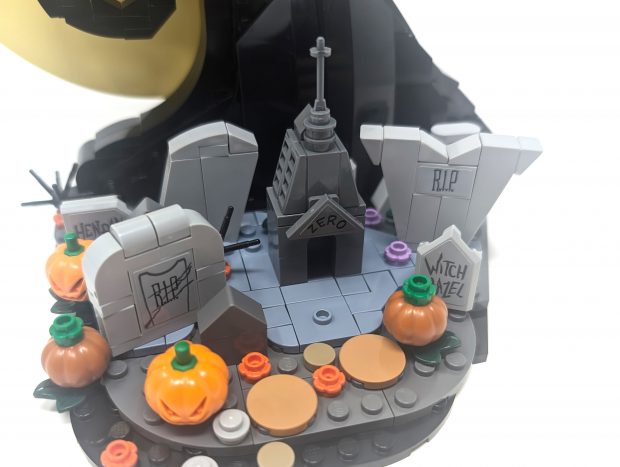 The tomb details are achieved through use of stickers.