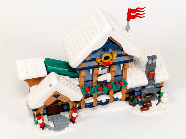 The main building is completed in Bag 9.