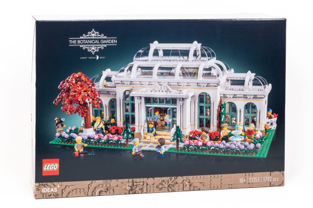 #21353 The Botanical Garden (LEGO Ideas) - Box Front.