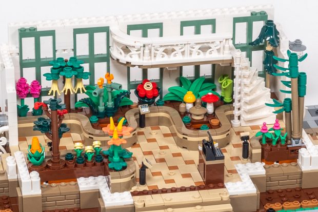 The conservatory interior is complete, awaiting the two larger plants which we will add later.