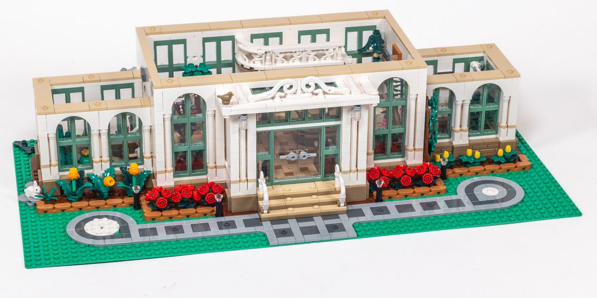 The interior is complete!