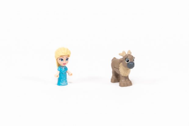 LEGO Disney - Micro-Elsa and Micro-Sven.