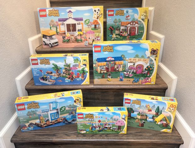 The first wave of Animal Crossing sets came with a whopping seven sets and one polybag.