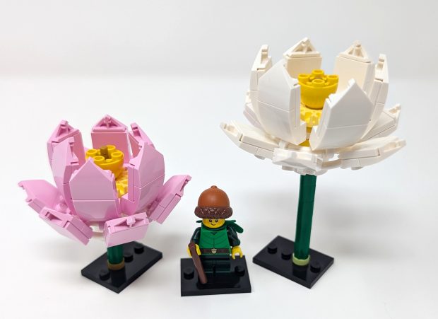 Although the scale is not perfect, even flower bulbs can fit in a minifigure scale scene.