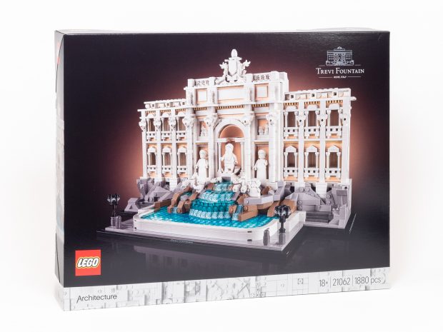 #21062 Trevi Fountain - The best from a mediocre month of new LEGO sets.