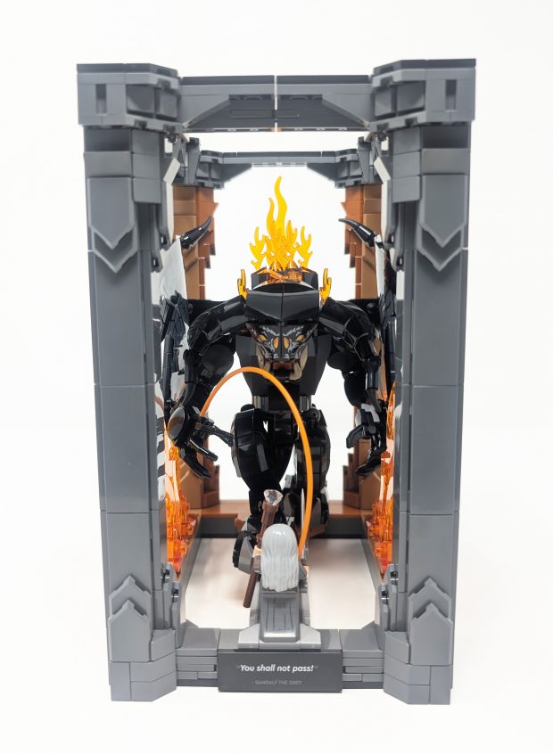 The Lord of the Rings Book Nook has a lot of repetition.