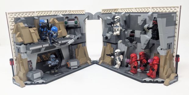 When opened the interior details are easier to see.