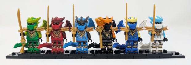 Each of the six ninjas has a Dragon form.