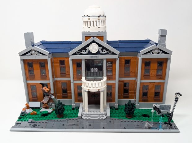 The X-Mansion is such a clean looking build.