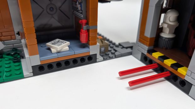 Technic pins allow for better reinforcement.