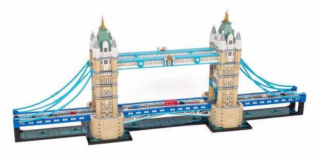 #21067 Tower Bridge - Completed Model.