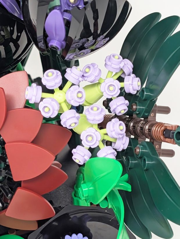 Flowers don't have to be large to be effective.